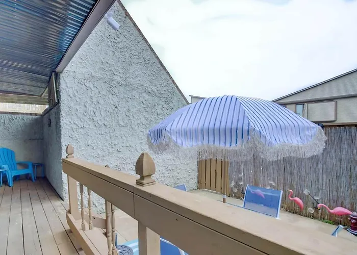 Walk To Beach, Indoor/outdoor Pools, Steps To Grocery Apartment