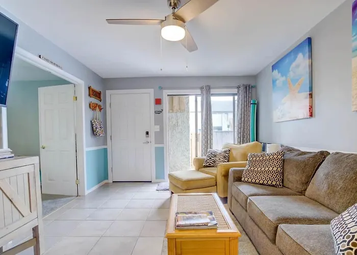 Walk To Beach, Indoor/outdoor Pools, Steps To Grocery Apartment